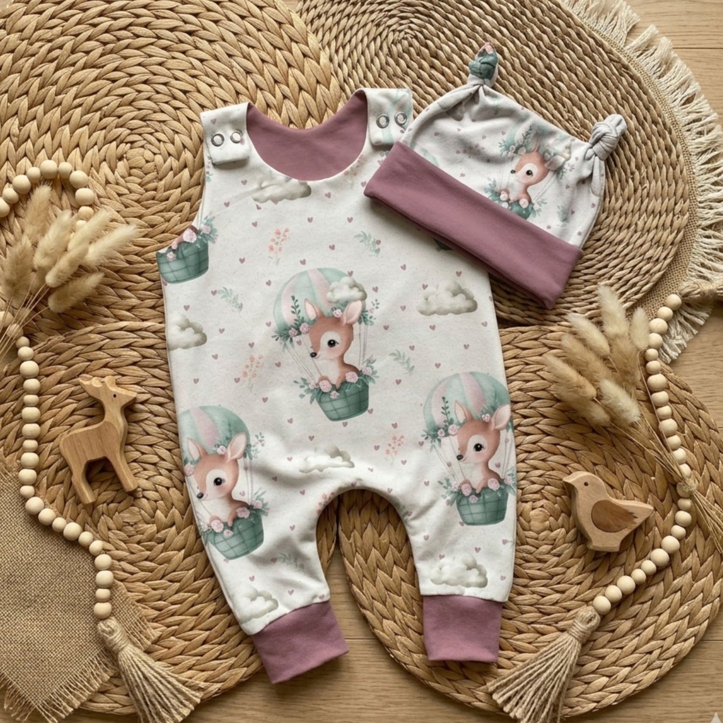 Baby Strampler Reh Set altrosa | handgenäht | Gr. 56–80