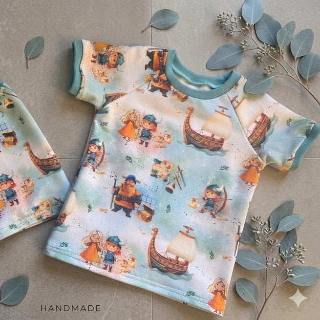 kleine Vikinger | Vikinger Stoff Meterware | Kinderstoff