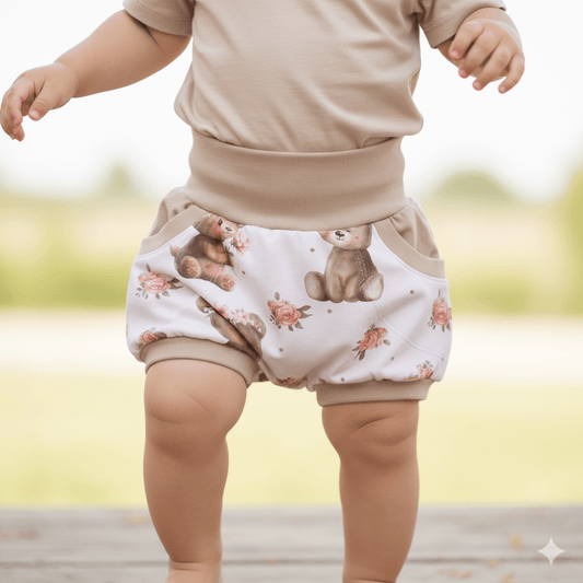 Handmade kurze Hose "süße Bären" in beige