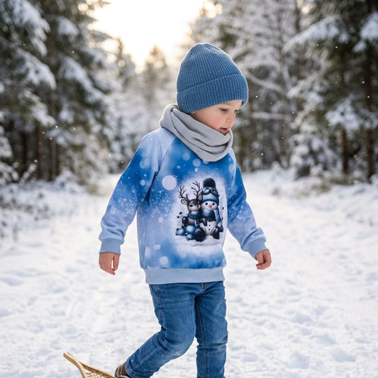 Kinderpullover „Schneemann & Rentier" blau – handgenäht aus Baumwolle, Gr. 110