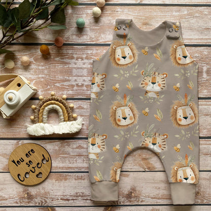Baby Strampler Boho Safari Freunde Set | handgenäht | Gr. 56–80