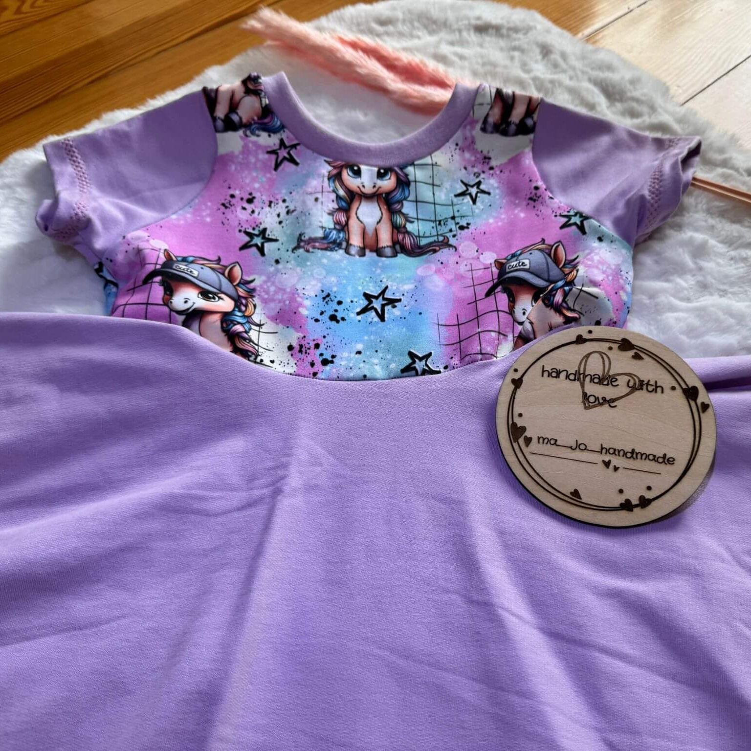 Urban Pony Style Kinderstoff – French Terry Meterware mit Pony und Regenbogen