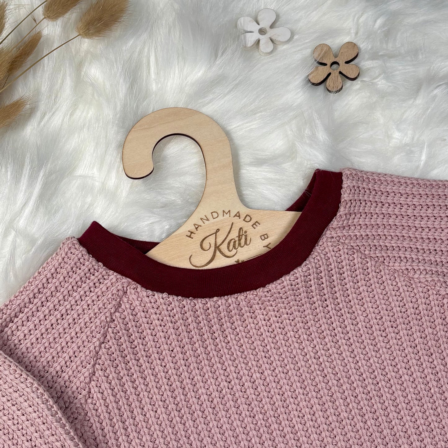 Handmade Pullover Waffelstrick in Beere  Gr. 110