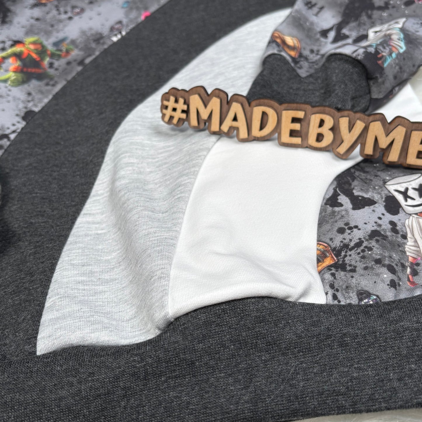 Kinder Sweatshirt „Game 4 Nite“ | Handmade Pullover aus French Terry
