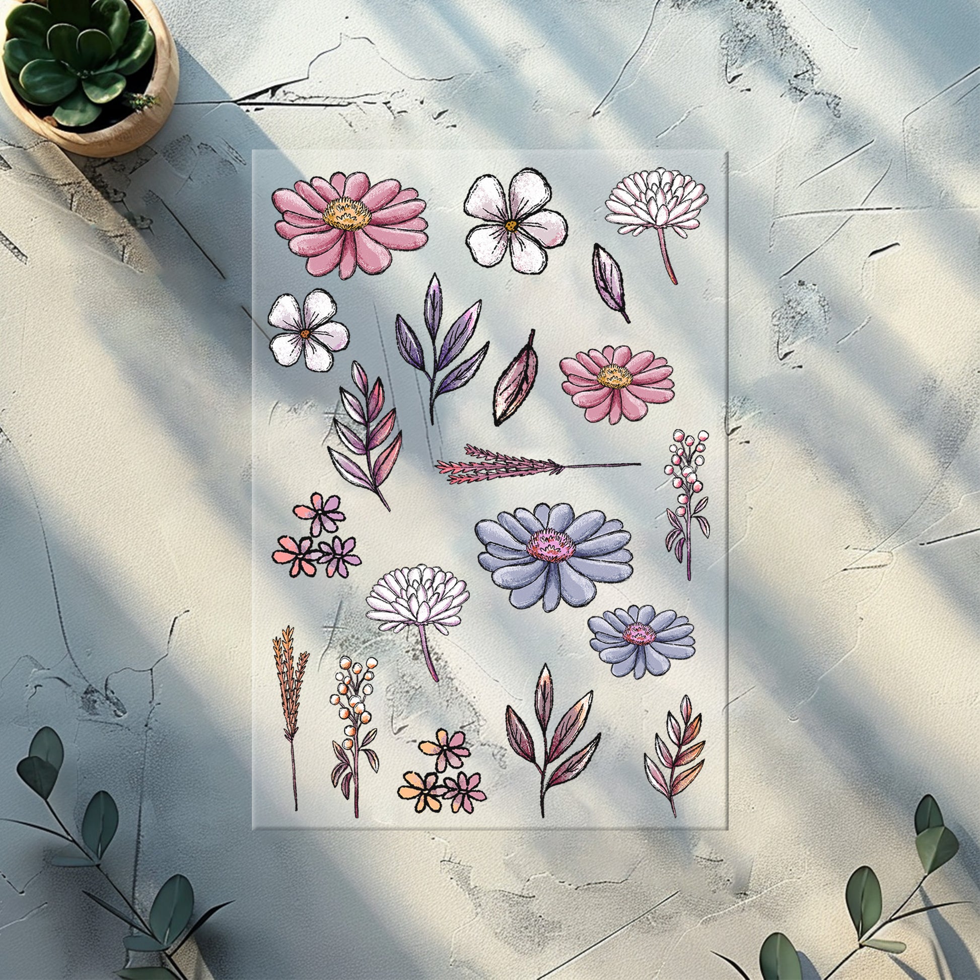 Nahaufnahme Bügelbild Wildblume in Altrosa mit goldener Blütenmitte