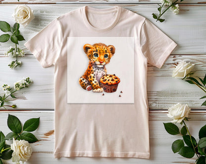 Leo Muffin DTF Transfer Detail – Baby Leopard Bügelbild Kindermode