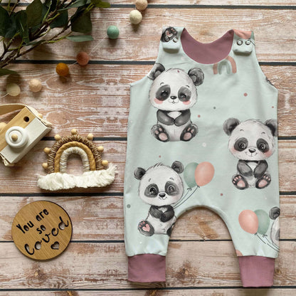 Baby Strampler Panda altrosa Trägerfoto · handgenäht · Mädchen Geschenk Geburt · Handmade by Kati