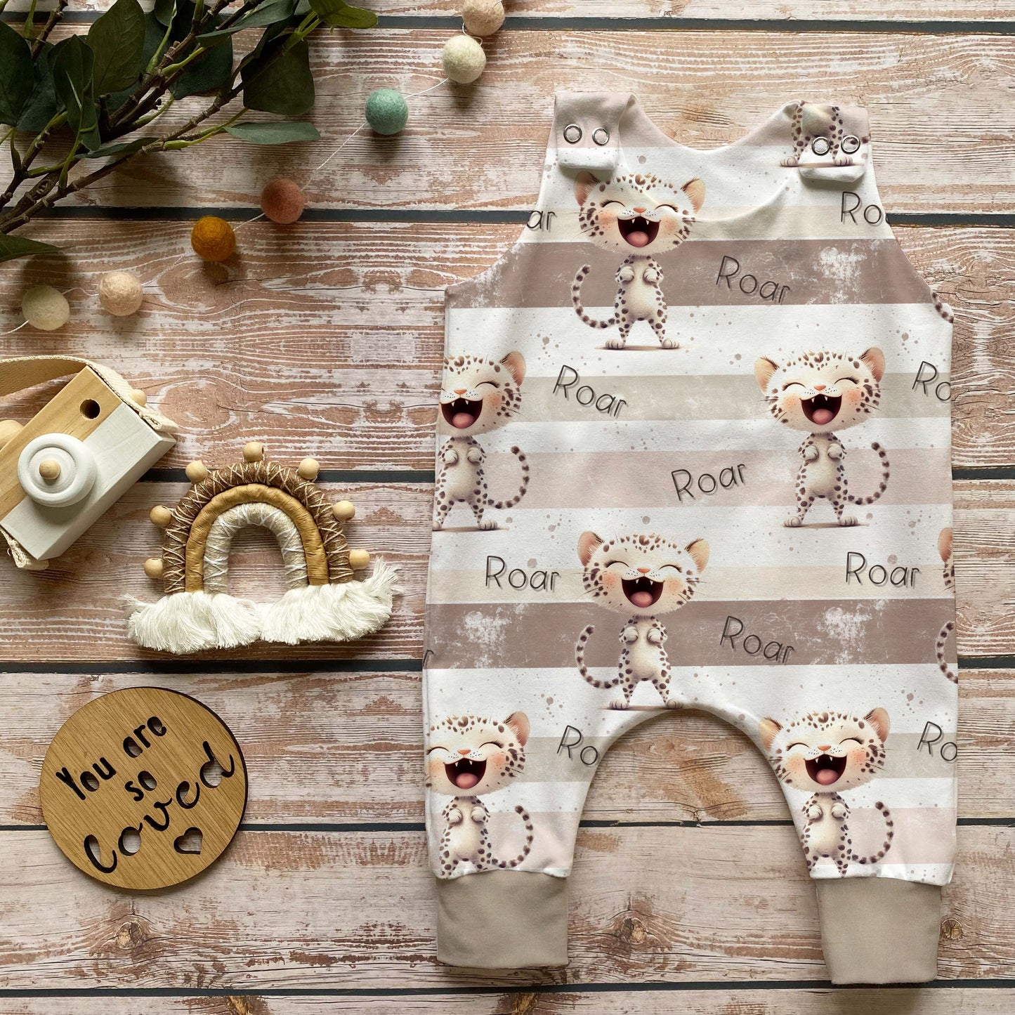 Baby Strampler ROAR Leo Set handgenäht · Gr. 56–80 · Jungen · Handmade by Kati