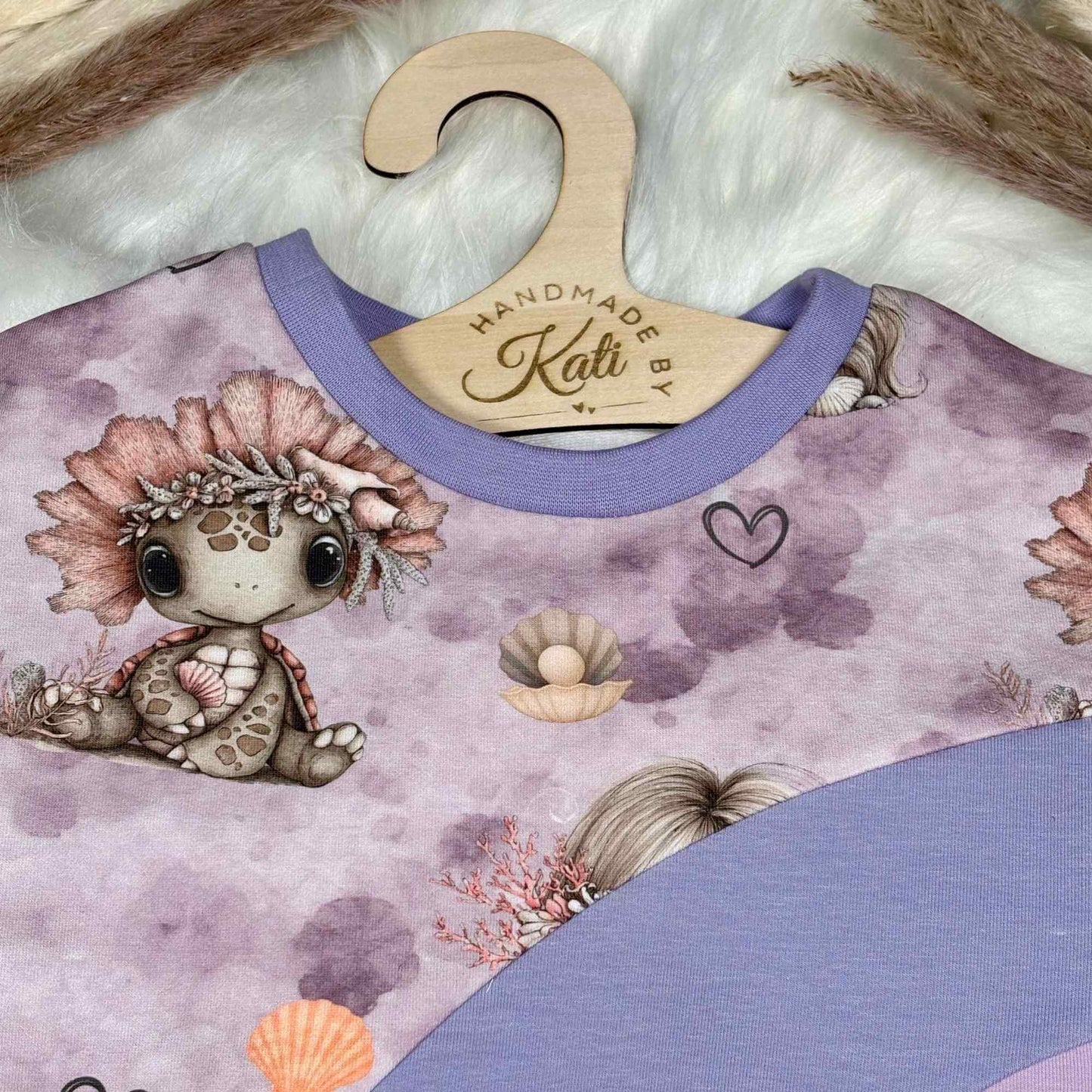 Kinder Sweatshirt „Magische Meerfreunde“ | Handmade Pullover aus French Terry