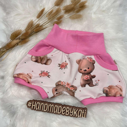 Handmade kurze Hosesüße Bären in rosa