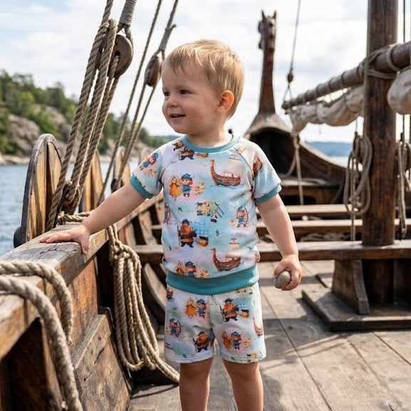 kleine Vikinger | Vikinger Stoff Meterware | Kinderstoff